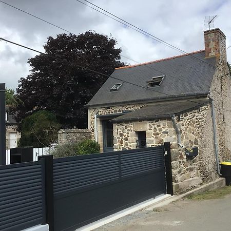 Maison En Pierre A La Campagne Proche De La Mer Plourhan Extérieur photo